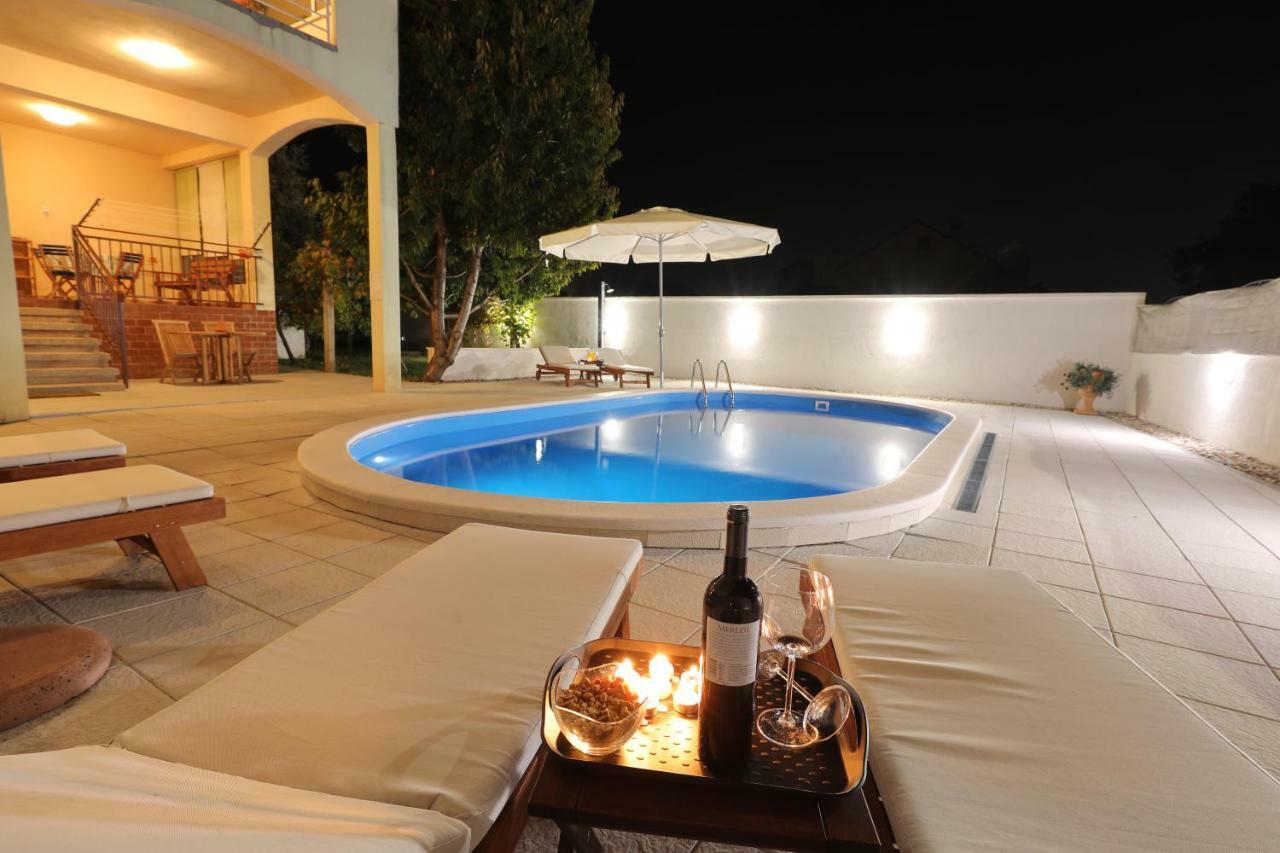 ザダル Hacienda Mia With Pool,Bbq,Free Parkingヴィラ エクステリア 写真