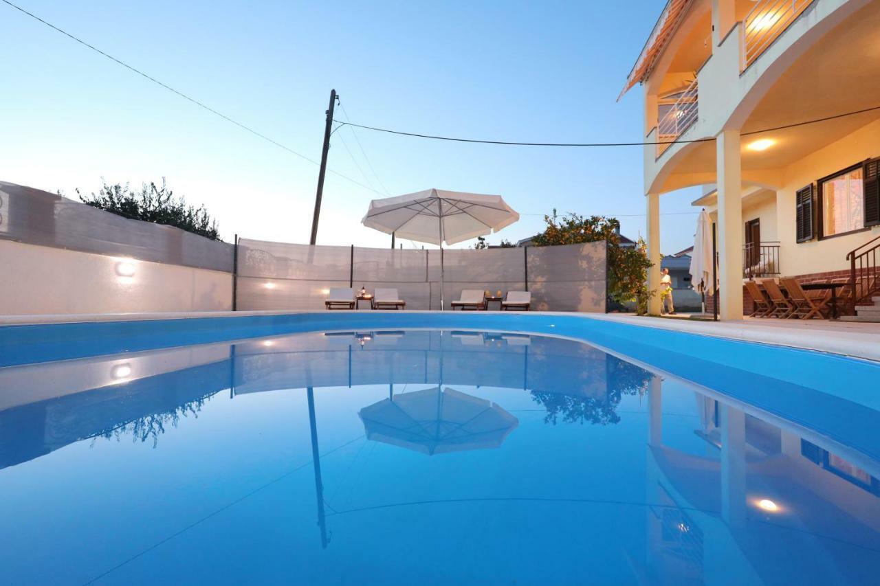 ザダル Hacienda Mia With Pool,Bbq,Free Parkingヴィラ エクステリア 写真